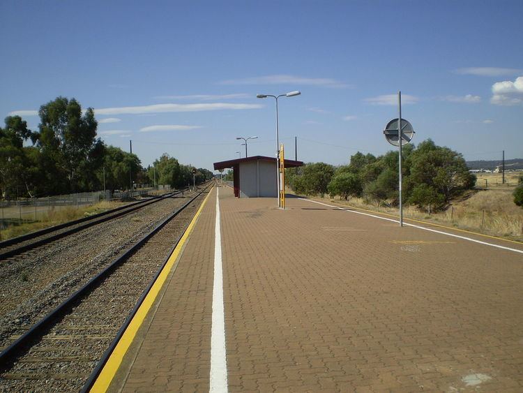 Greenfields railway station