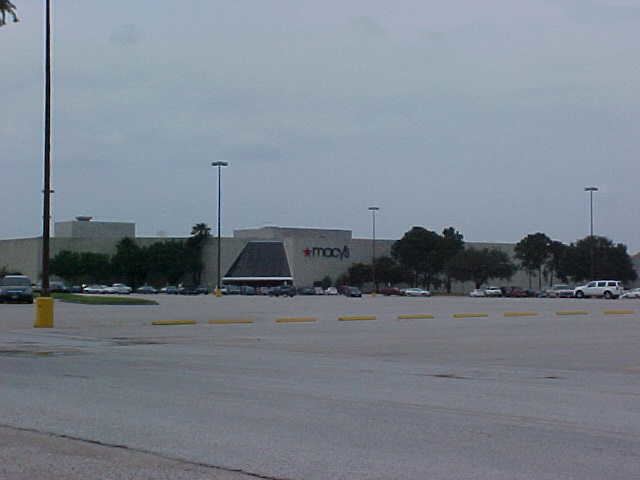 Greenspoint Mall