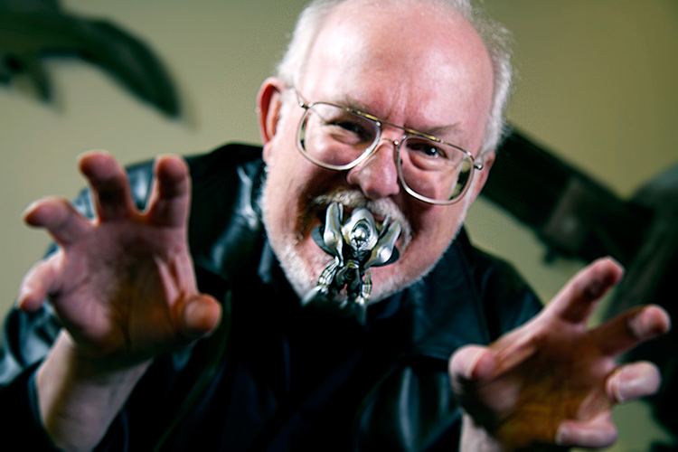 Greg Bear Greg Bear Biography and Bibliography