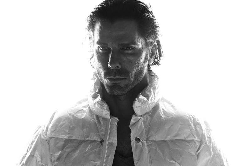 Greg Lauren - Wikipedia