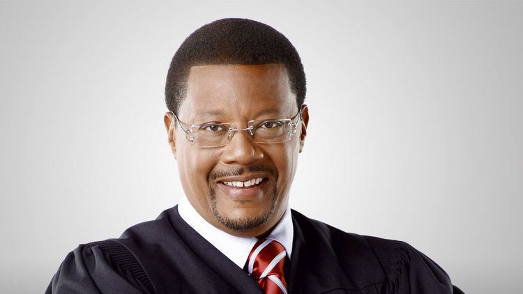 Greg Mathis FOX Picks Up Scripted Comedy Series Based On Judge Mathis
