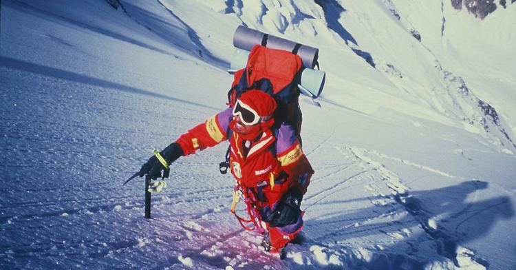 Greg Mortimer VIDEO Greg Mortimer on summiting Everest Australian Geographic