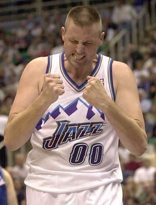 Greg Ostertag Break Out The Flat Top Greg Ostertag Is Making A Comeback In The D