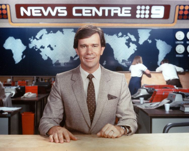 Greg Pearce (news presenter) 07 Greg Pearce news presenter 1983 slwab365489813