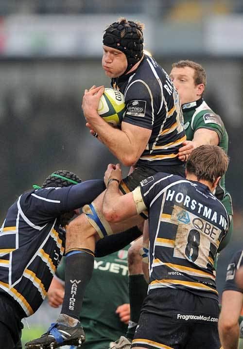 Greg Rawlinson Worcesters Greg Rawlinson claims a lineout ball Rugby Union