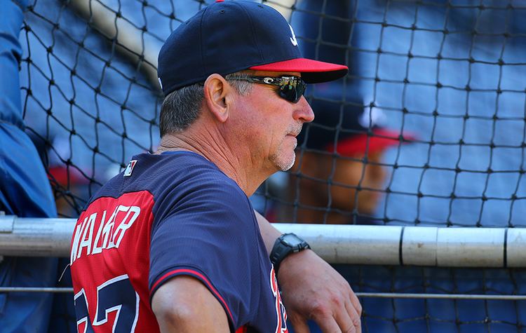 Greg Walker (baseball) Walker steps down as Braves hitting coach wwwajccom