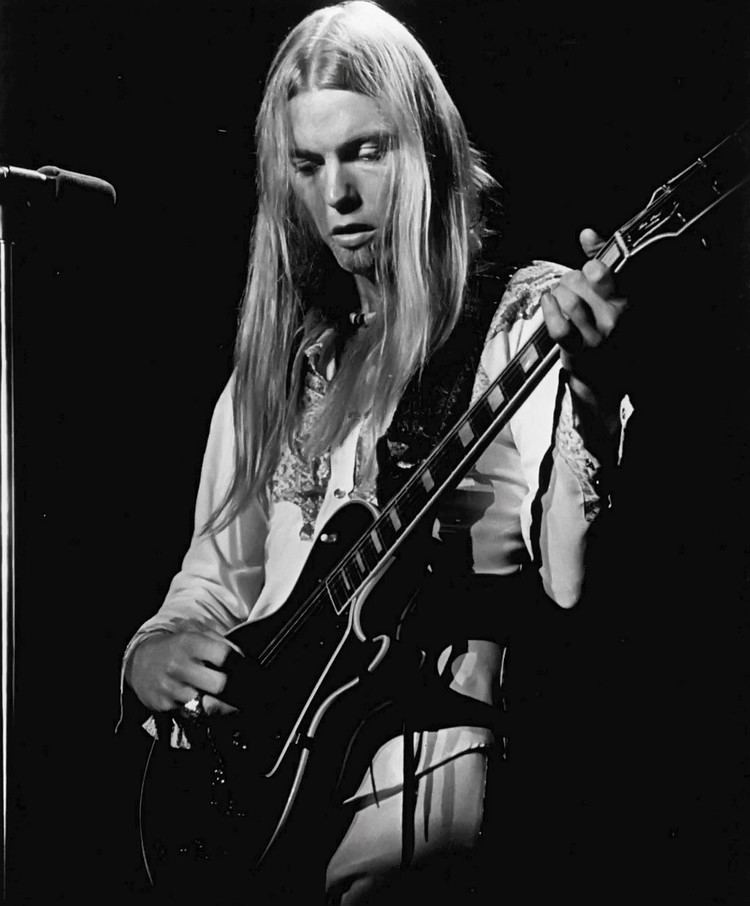 Gregg Allman httpsuploadwikimediaorgwikipediacommons66