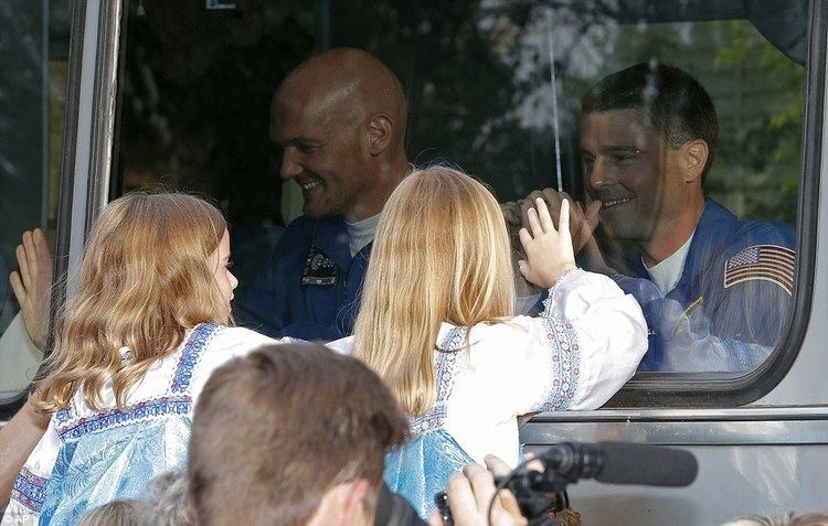 Gregory R. Wiseman Enthusiastic rookie astronaut livetweets inaugural trip