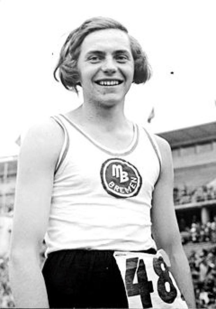 Gretel Bergmann Queens woman 95 gets Olympic record back after 3936 Nazi