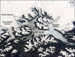 Greve Lake httpsuploadwikimediaorgwikipediacommonsthu