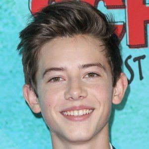 Griffin Gluck Griffin Gluck Bio Facts Family Famous Birthdays