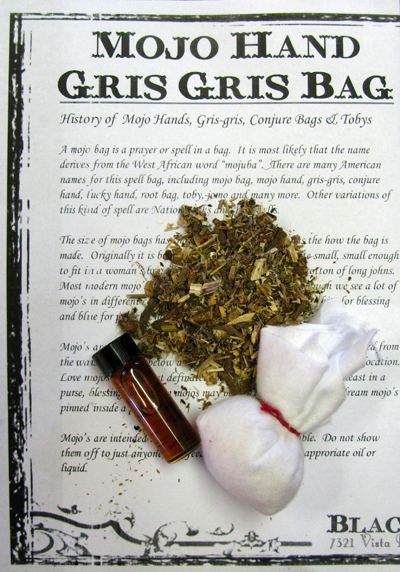 Gris-gris (talisman) 1000 images about Spell Bags Mojo Gris Gris Pagan Wiccan on
