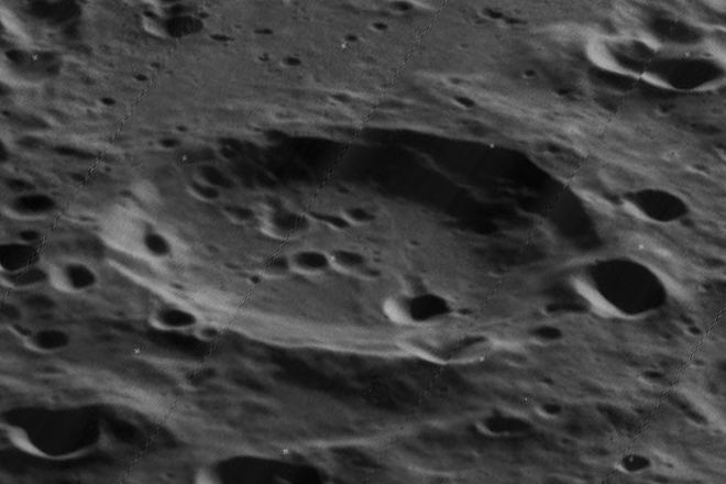Grissom (crater)