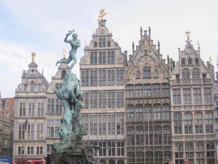 Grote Markt (Antwerp) httpsapenbefilesimagesgrotemarktantwerpen