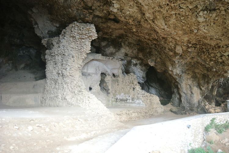 Grotta di Matromania httpsuploadwikimediaorgwikipediacommons11