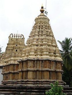 Group of temples at the Amba Vilas Palace, Mysore httpsuploadwikimediaorgwikipediacommonsthu