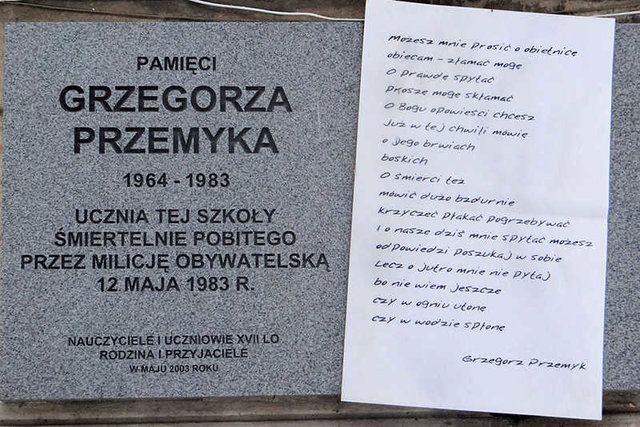 Grzegorz Przemyk Grzegorz Przemyk zgin 30 lat temu Sprawa wci nie jest