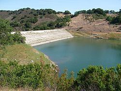 Guadalupe Reservoir httpsuploadwikimediaorgwikipediacommonsthu