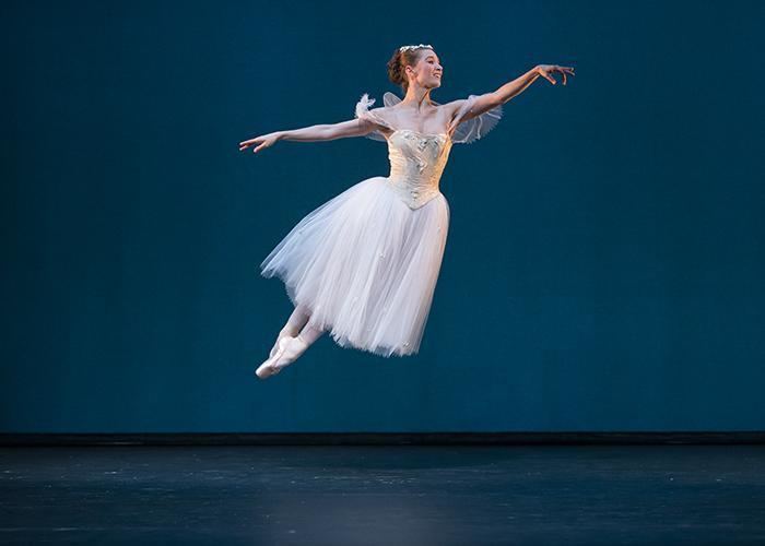 Gudrun Bojesen Sylphide amp Napoli excerpts Royal Danish Ballet Danza