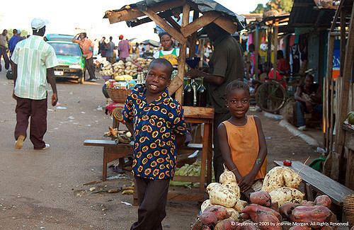 Guessabo children at guessabo village market Jeannie Morgan Flickr