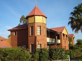 Guildford West, New South Wales httpsuploadwikimediaorgwikipediacommonsthu