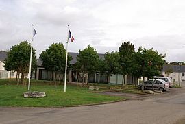 Guiler-sur-Goyen httpsuploadwikimediaorgwikipediacommonsthu