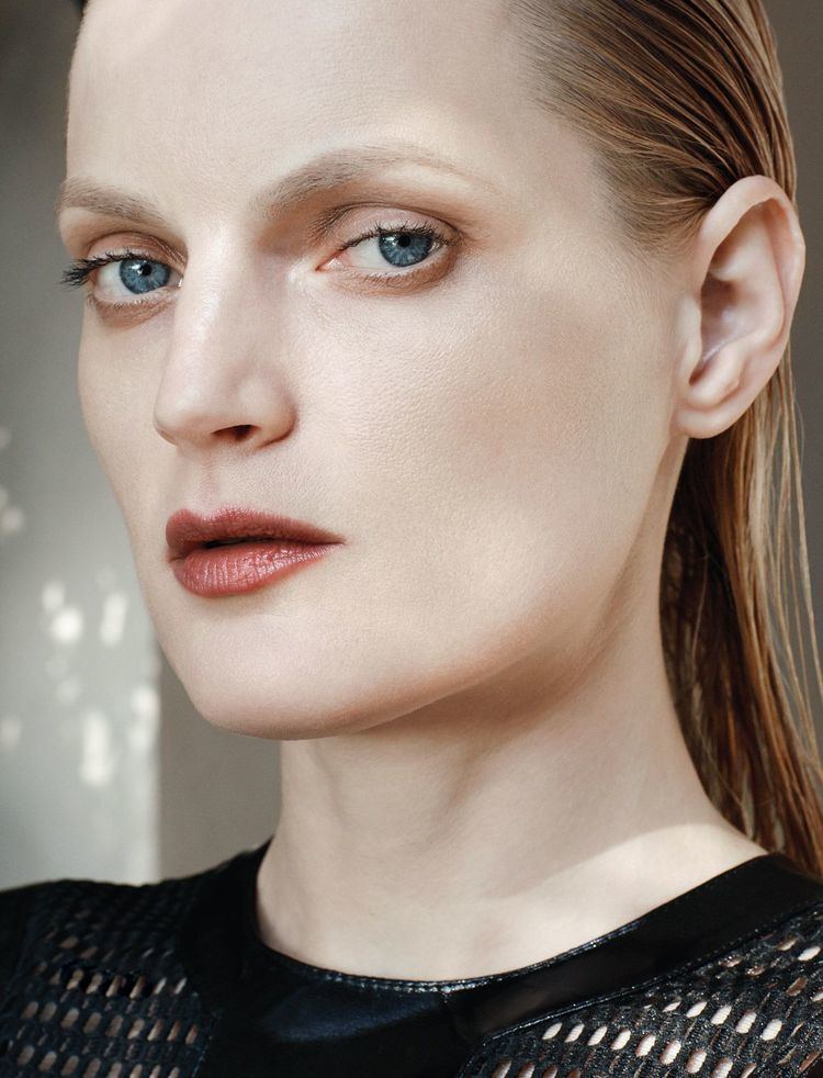 Guinevere Van Seenus httpssmediacacheak0pinimgcomoriginals0e