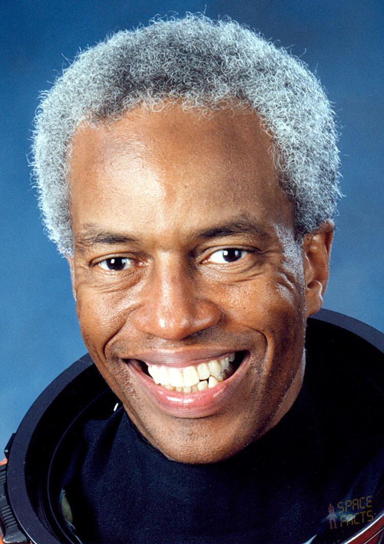 Guion Bluford Astronaut Biography Guion Bluford