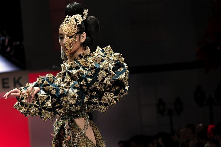 Guo Pei Guo Pei 20 facts about the designer everyone is talking