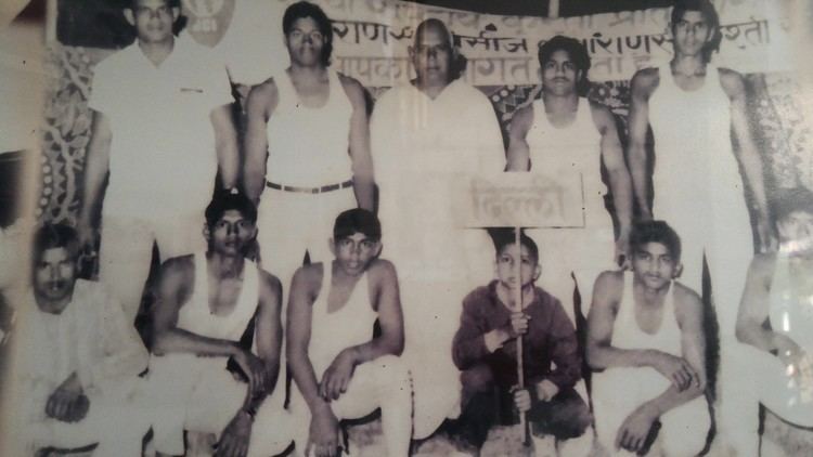 Guru Hanuman Delhi wrestling team with Guru Hanuman and Guru Premnath Guru