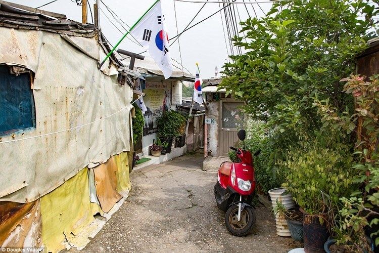 Guryong Village Inside the Seoul slum made famous by South Korean Psy39s Gangnam