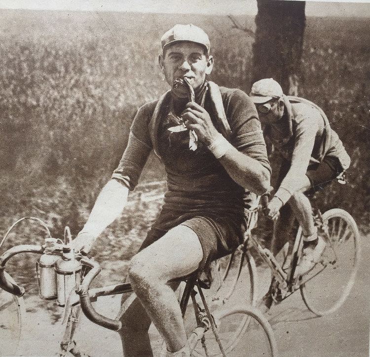 Gustaaf Van Slembrouck Gustaaf Van Slembrouck 1926 Tour de France From the cover Flickr
