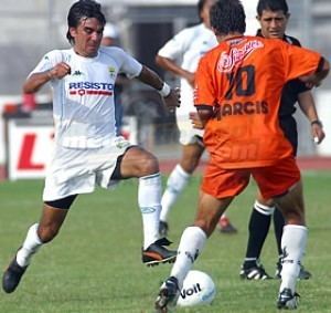 Gustavo Nápoles Gustavo Npoles jugar en el Espoli de Ecuador MedioTiempo