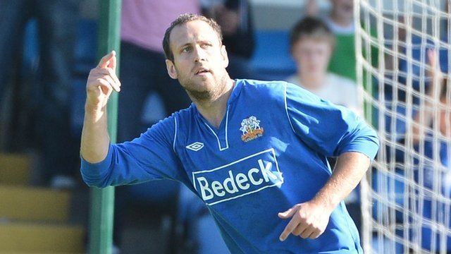 Guy Bates BBC Sport Glenavon edge out Crues at Mourneview