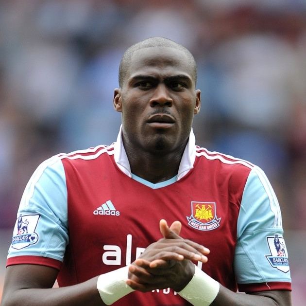 Guy Demel West Ham full back Why change a defence that is working