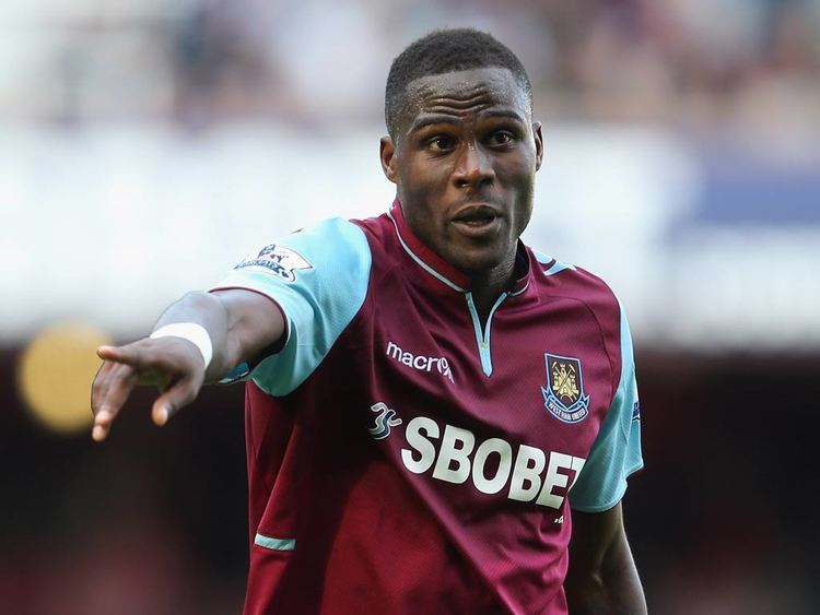 Guy Demel Guy Demel agrees contract extension at West Ham Premier