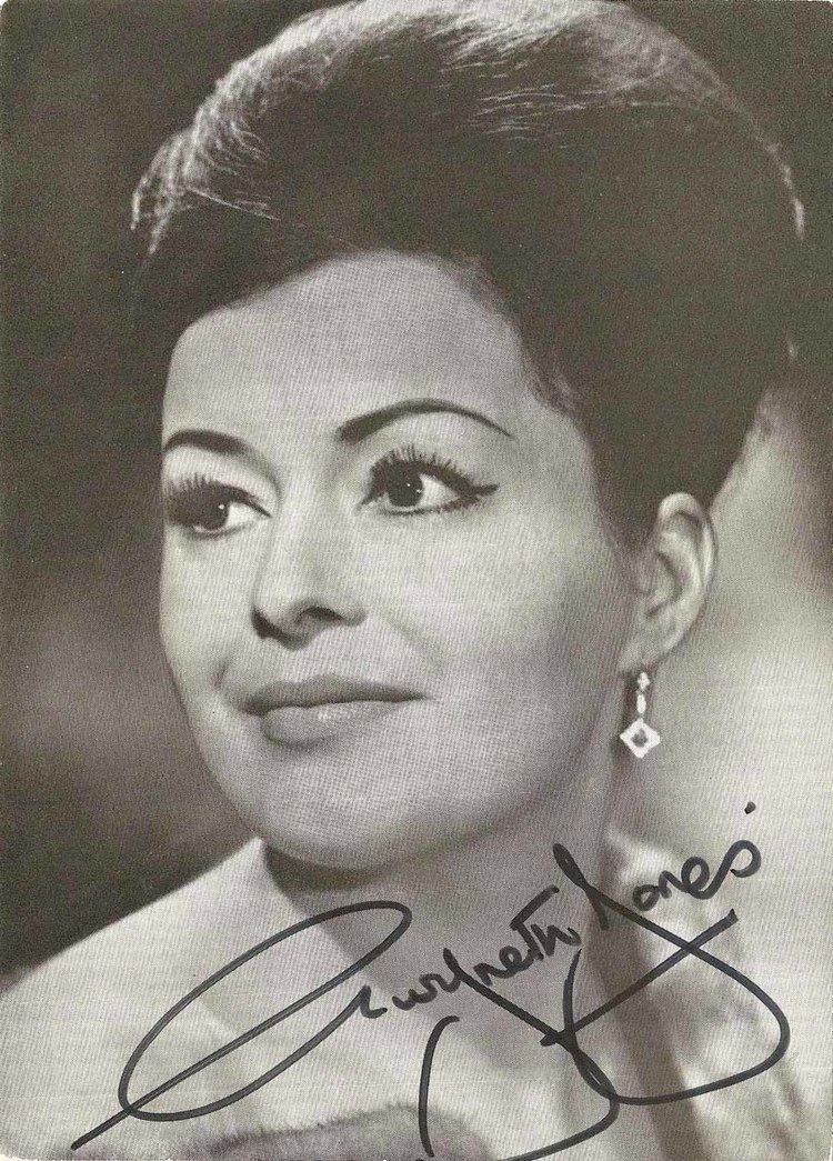 Gwyneth Jones (soprano) GWYNETH JONES BRITISH SOPRANO SIGNED Photograph 1967
