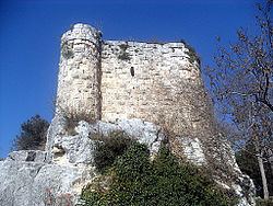 Gözne Castle httpsuploadwikimediaorgwikipediacommonsthu
