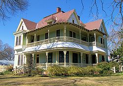 H. P. Luckett House httpsuploadwikimediaorgwikipediacommonsthu