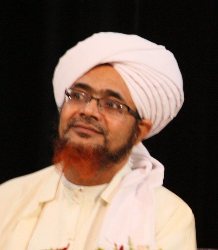 Habib Umar bin Hafiz httpsuploadwikimediaorgwikipediaen001Hab