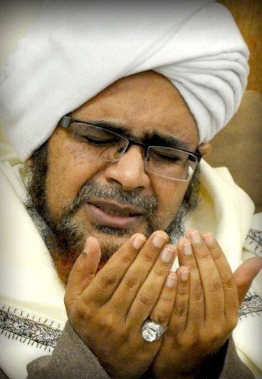 Habib Umar bin Hafiz Muslim Spiritual Guide Habib Umar Bin Hafiz AlHabib