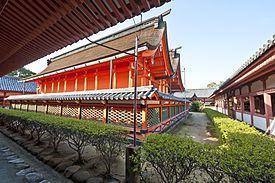 Hachiman-zukuri httpsuploadwikimediaorgwikipediacommonsthu
