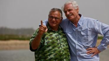 Haïdar el Ali Vu du ciel Yann ArthusBertrand prsente les Hros de la nature au