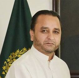 Hafiz Hafeezur Rehman CM GB inquires health of Kulsoom Nawaz Associated Press Of Pakistan