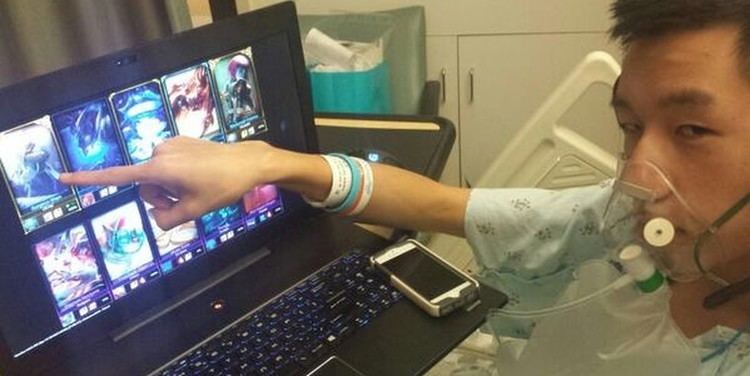 Hai (League of Legends player) League of Legends39 star plays with a collapsed lung from hospital