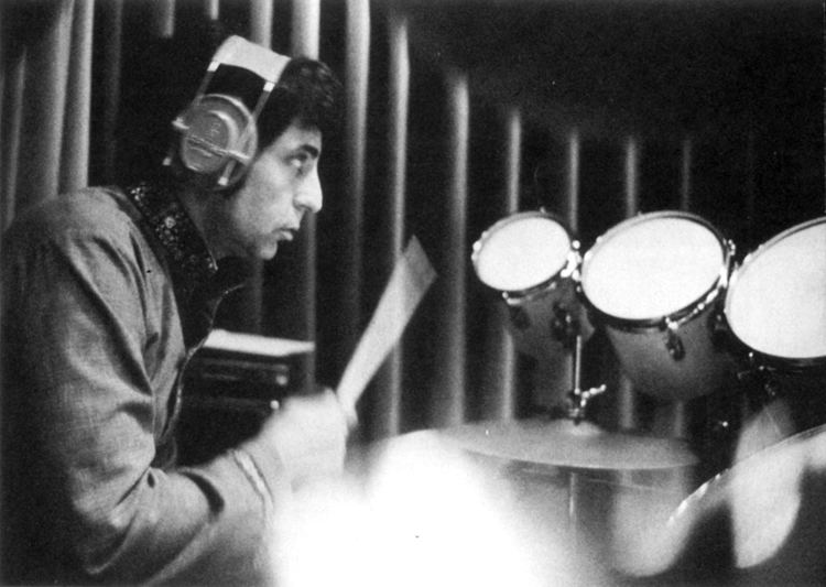 Hal Blaine The Musicians Behind The Great Bands That Got The Credit