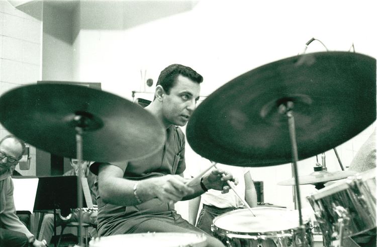 Hal Blaine The Musicians Behind The Great Bands That Got The Credit