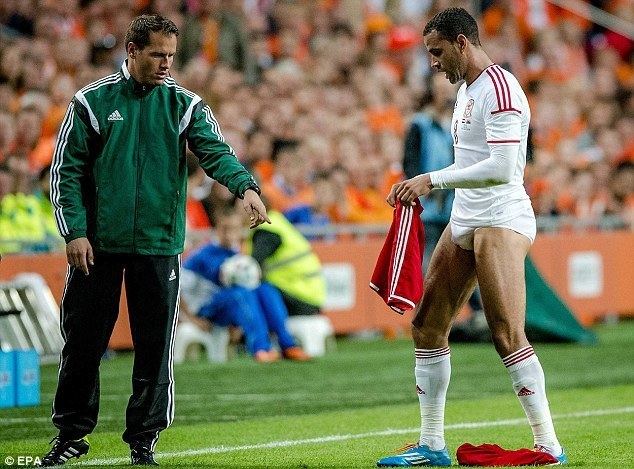 Hal Robson-Kanu Hal RobsonKanu hits bum note for Wales in defeat to