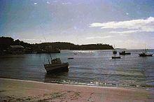 Halfmoon Bay (Stewart Island) httpsuploadwikimediaorgwikipediacommonsthu