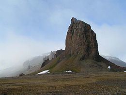 Hall Island (Arctic) httpsuploadwikimediaorgwikipediacommonsthu